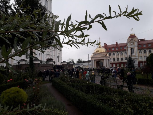 У Луцьку попрощалися із загиблим Героєм Денисом Кудрявцевим.ФОТО