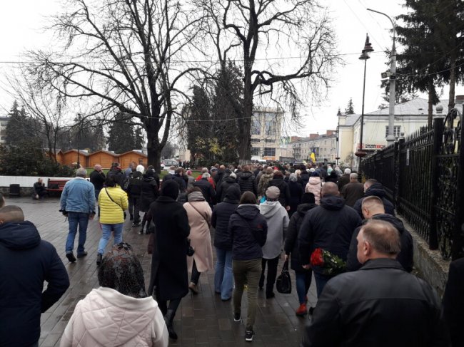 У Луцьку попрощалися із загиблим Героєм Денисом Кудрявцевим.ФОТО