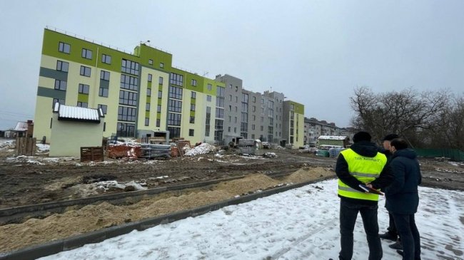 У місті на Волині завершують будівництво багатоквартирного будинку для переселенців