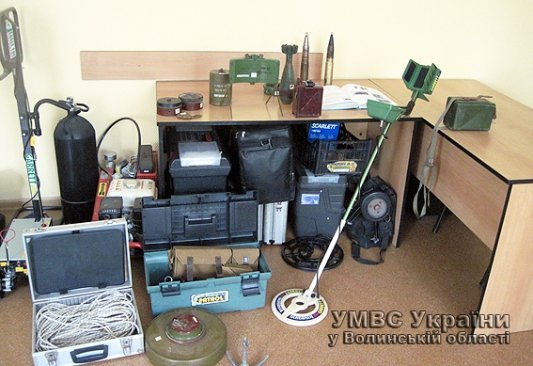 Волинський спецбатальйон навчають основам вибухотехніки. ФОТО