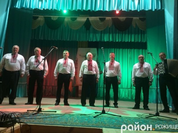 У Рожищі АТОшники у протест владі демонстративно залишили концерт. ФОТО