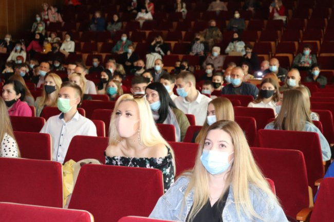 У громаді на Волині найкращим учням та педагогам вручили премії. ФОТО