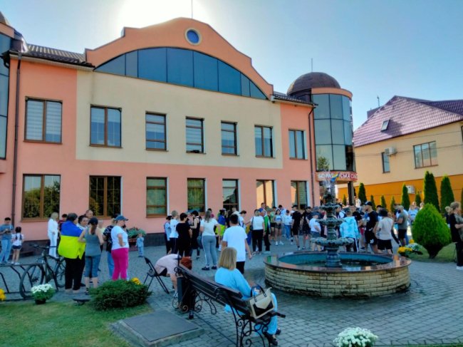 У Боратинській громаді вперше відбувся забіг пам’яті «Шаную воїнів, біжу за героїв України»