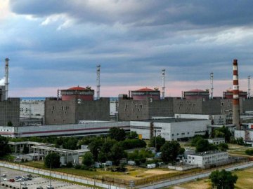 Після російських обстрілів повністю знеструмлена ЗАЕС
