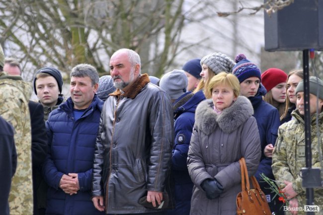 Сотні лучан вшанували пам’ять Героїв Небесної Сотні