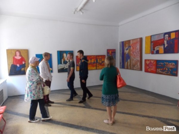 У Луцьку відкрилася виставка художника Артема Лук’янчука. ФОТО