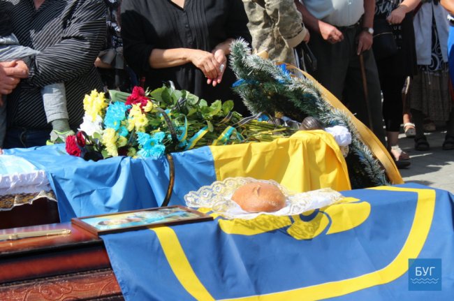Загиблого на Сході волинянина провели в останню путь. ФОТО