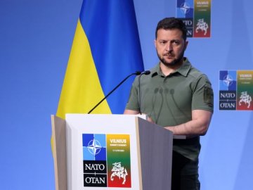 Подивіться на це як на справедливість, — Зеленський про касетні снаряди для України