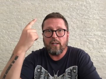 Шарія оголосили у державний розшук 