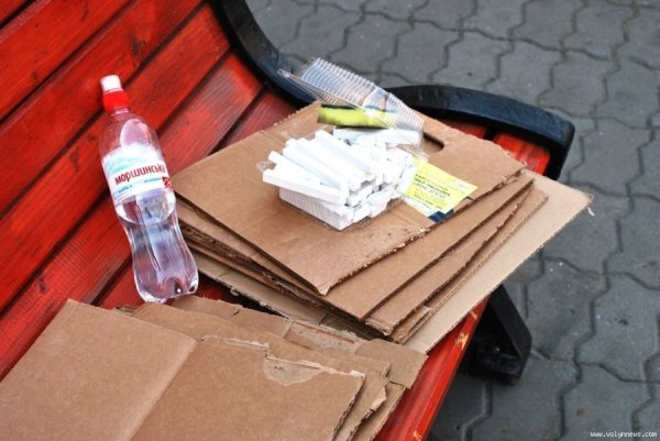 Як у Луцьку малювали найдовші класики України. ФОТО