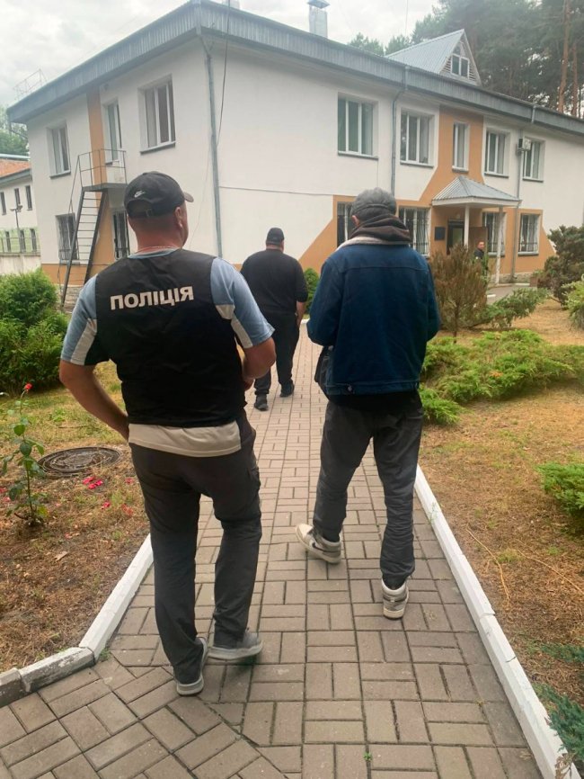 Сім років незаконно перебував в Україні: на Волині видворять громадянина Азербайджану