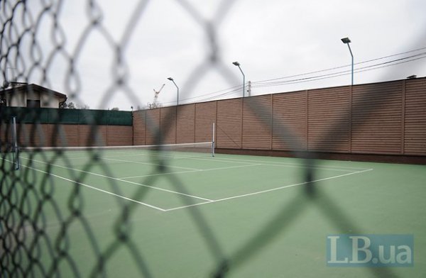 Ще одні хороми: де жив екс-міністр внутрішніх справ. ФОТО