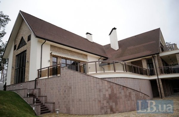 Ще одні хороми: де жив екс-міністр внутрішніх справ. ФОТО