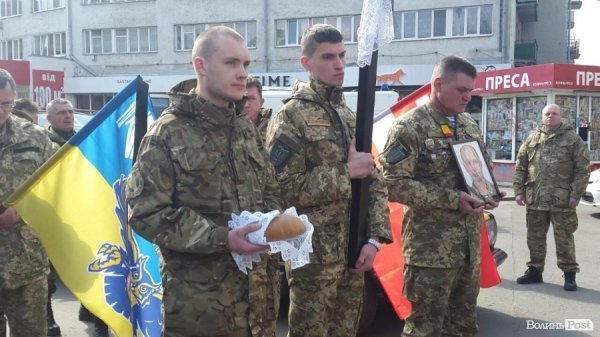 В Луцьку попрощалися з Героєм Романом Луцюком. ФОТО. ОНОВЛЮЄТЬСЯ