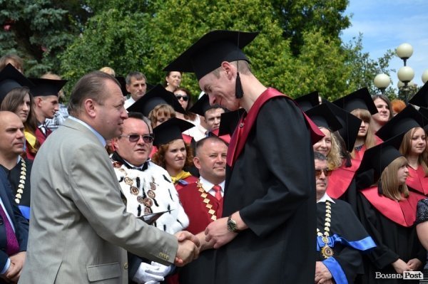 У Луцьку вручили дипломи магістрам. ФОТО