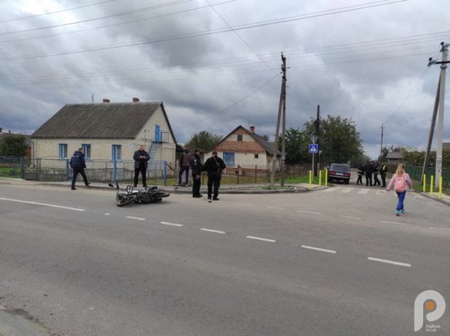 У волинському місті ВАЗ збив мотоцикліста, потерпілого забрала «швидка»
