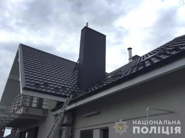 У будинок рівненського депутата кинули гранату