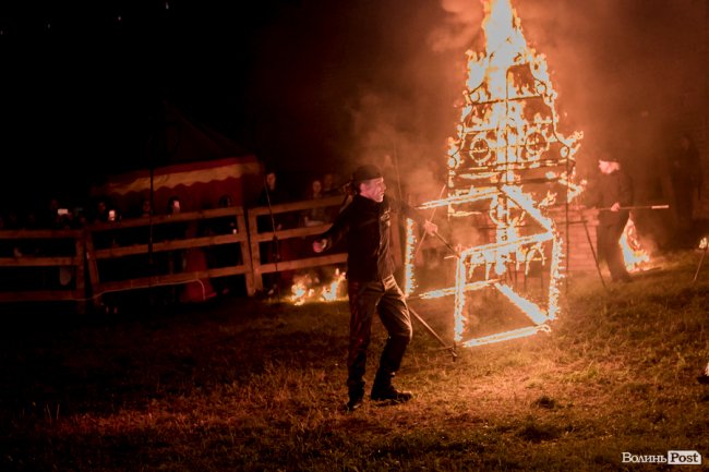 Танці під дощем та ангели на мурах: чим дивувала гостей «Ніч у Луцькому замку». ФОТО
