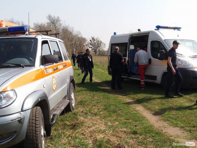 У Луцьку автівка впала в Стир, є загиблий. ФОТО