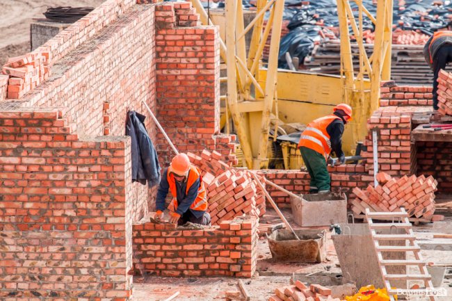 Ростуть, мов на дріжджах: як у ЖК «Caramel Residence» будують «карамельні» багатоповерхівки. ФОТО*