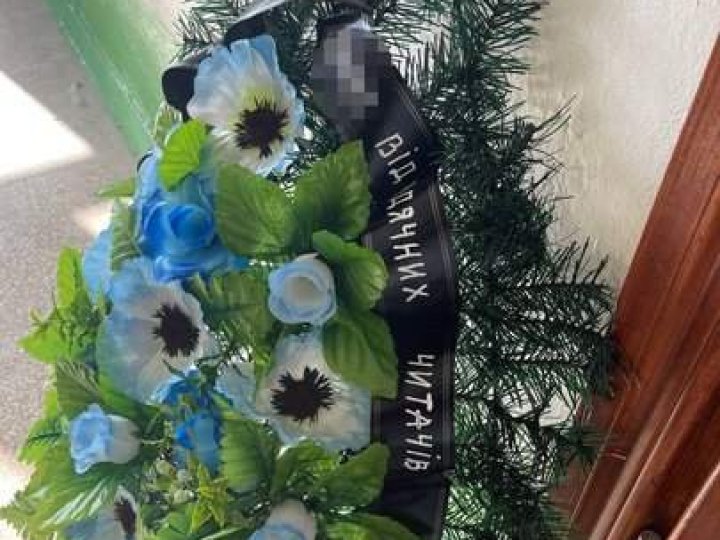 Залишив під дверима поховальний вінок: волинянина судили за погрозу журналісту