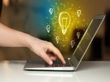 Плюси і мінуси онлайн-навчання*