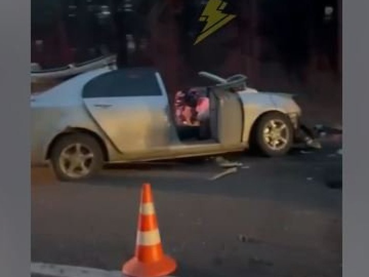 На Волині вантажівка зіткнулася з легковиком: є постраждалі