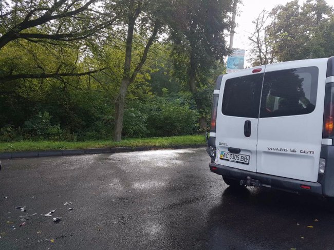 У Луцьку зіткнулися дві автівки