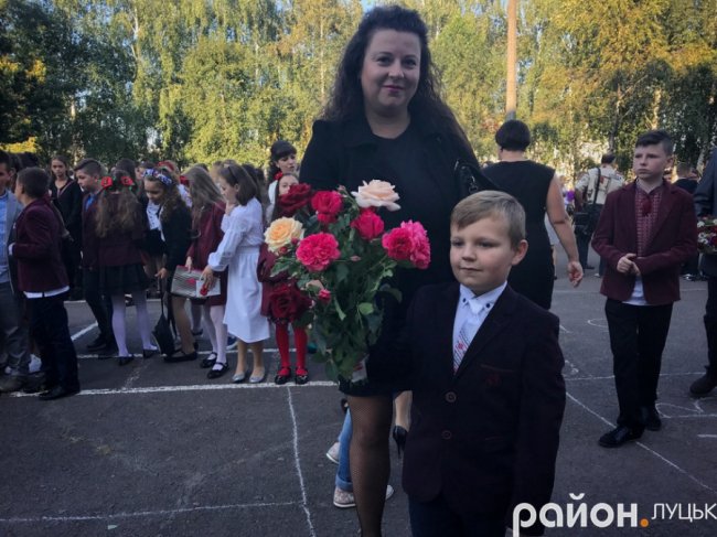 Перший дзвоник у школі № 1 Луцька. ФОТО