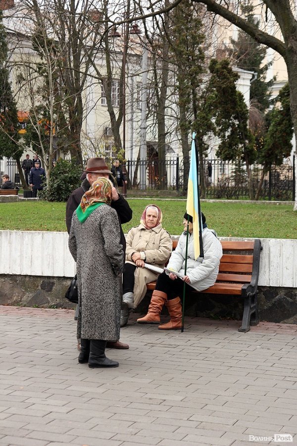 Як Луцьк вшановував жертв Голодомору. ФОТО