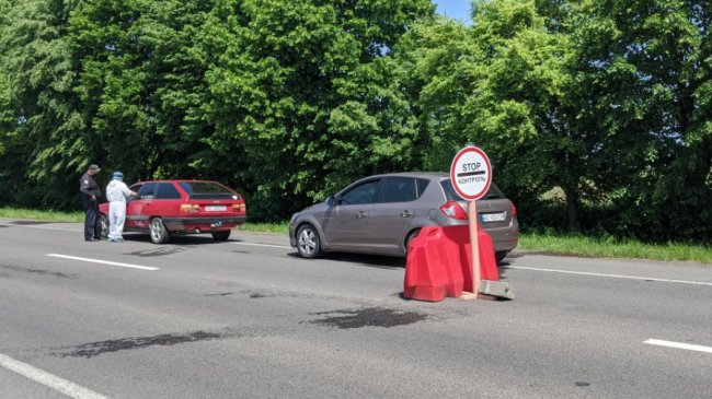 Медики, рятувальники та поліція: як у Володимирі працюють карантинні пости. ФОТО