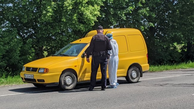 Медики, рятувальники та поліція: як у Володимирі працюють карантинні пости. ФОТО