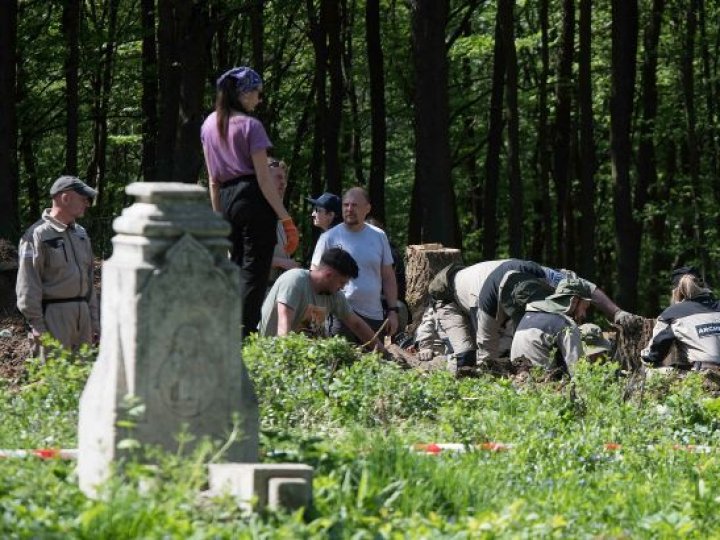 В Україні завершили ексгумацію жертв Волинської трагедії: що виявили археологи
