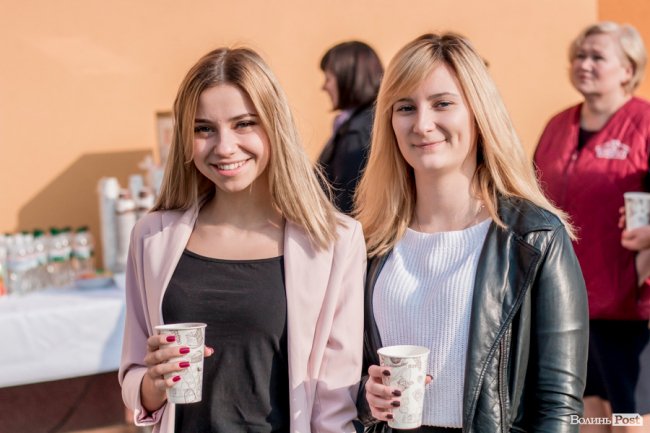 Із вітаннями та концертом: як на «Теремно Хліб» відзначають професійне свято. ФОТО*