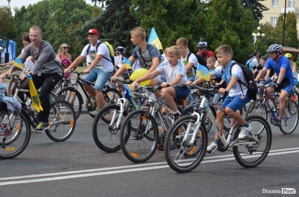 У Луцьку відбувся патріотичний велопробіг. ФОТО