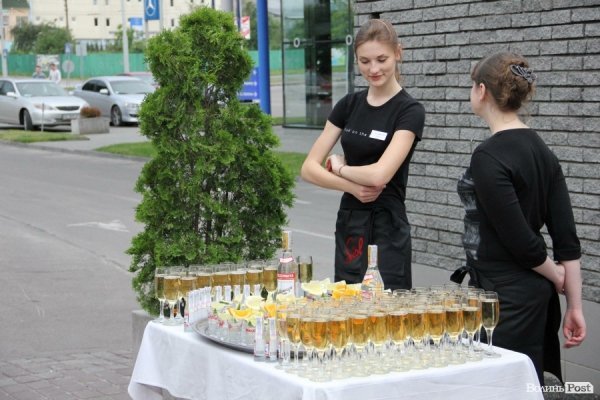 Довгоногі красуні, купальники, сукні: День моди в Луцьку. ФОТО