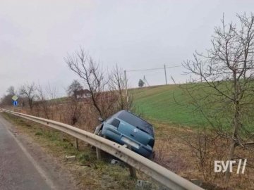 Аварія на Волині: автівка злетіла в кювет
