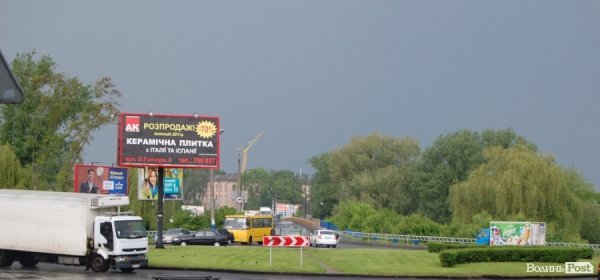 Перед приїздом Януковича на луцьких вулицях - міліцейський «шмон» і затори