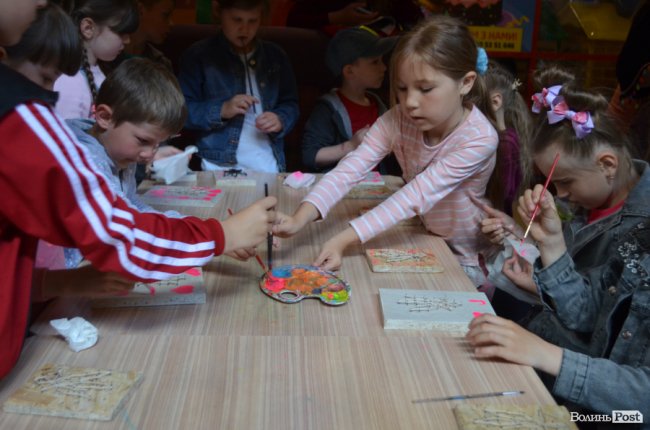 Живе спілкування і сміх – як терапія позитивом: для дітей працівників «Кромберга» влаштували свято. ФОТО 