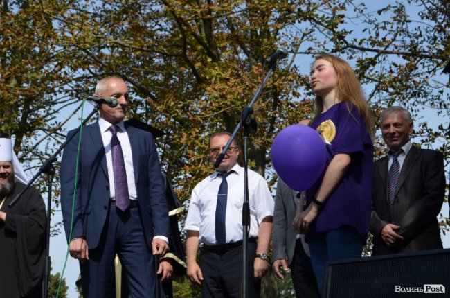 Танець від ректора і завдання від губернатора: як у луцькому «політесі» першачків зустрічали. ФОТО