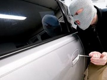 У Тернополі злодії «зірвали джекпот»: викрали з автівки понад 2 мільйони гривень