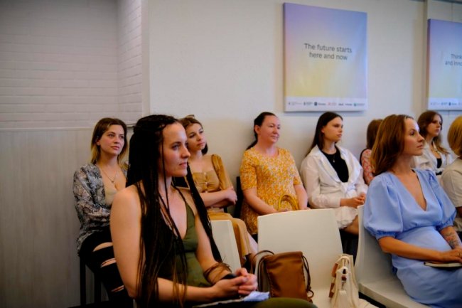 «Відважні» у центрі підтримки підприємців Дія.Бізнес у Луцьку з унікальними історіями та мріями: хто вони?