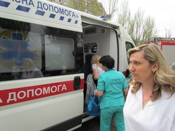 У Маріуполі перекинулася маршрутка з пасажирами. ФОТО