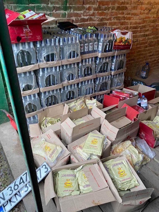 У Луцьку вилучили контрафактного алкоголю та цигарок на понад мільйон гривень. ФОТО