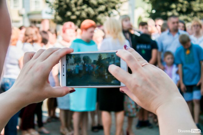 Діти загиблих воїнів отримали вишивані подарунки. ФОТО
