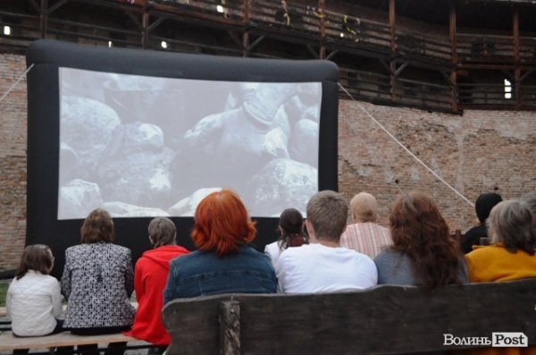 Кіно під відкритим небом. Ексклюзивне інтерв'ю з організатором Наталею Красильніковою. ФОТО