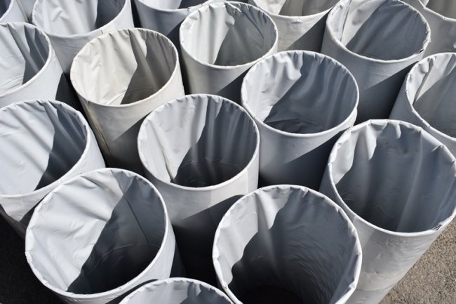 Комунальники замінюють аварійні труби в Луцьку