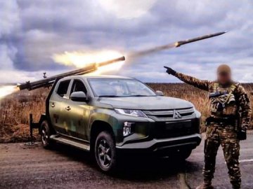 Українські воїни самостійно перетворили пікап на «Град». ВІДЕО