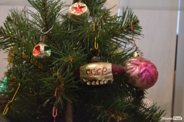 У Луцьку - виставка радянських ялинкових прикрас. ФОТО