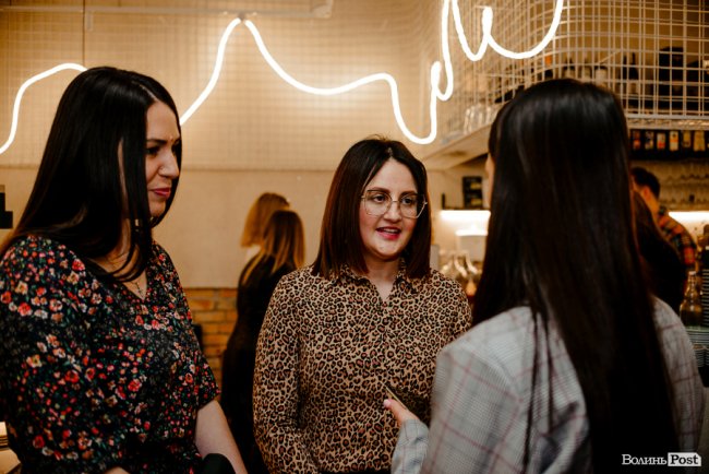 «Інвестор» вміє дивувати»: будівельна компанія розіграла мандрівку до Амстердаму. ФОТО*